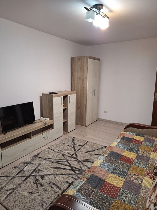 Inchiriez apartament 2 camere