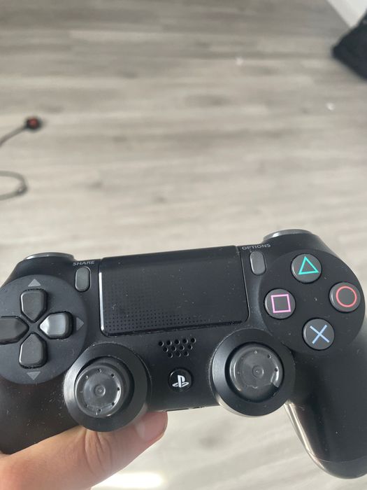 Ps4 pro 1 Tb cablu hdmi