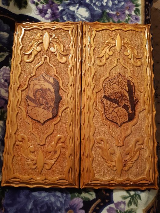 Нарды ручной работы с выжиганием.