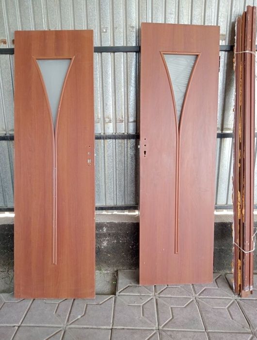 Есік 2 штук сатылады