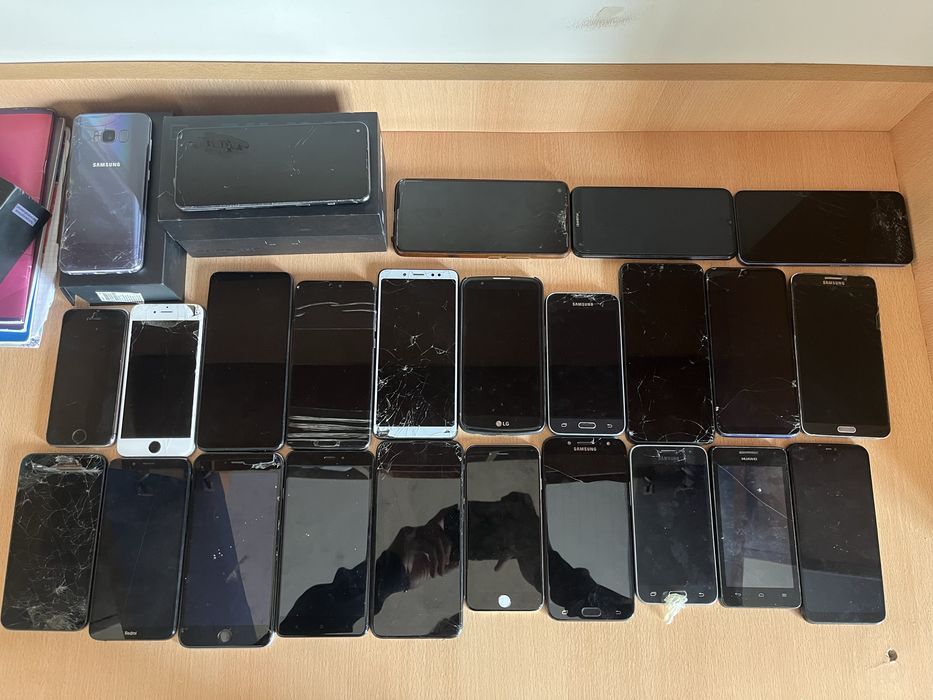 OnePlus nord 2 samsung s8 iphone