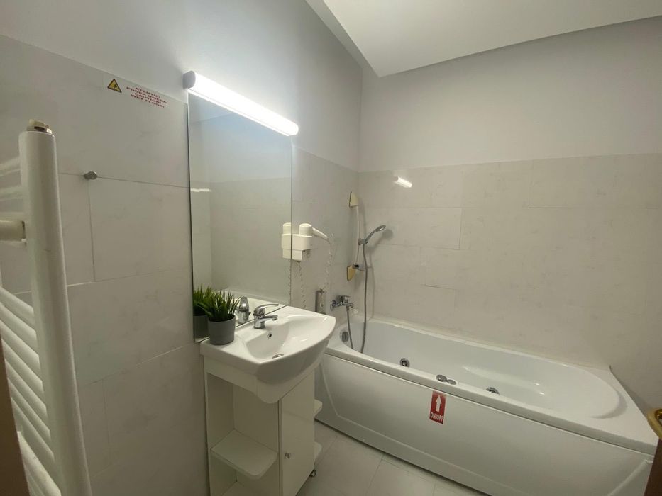 Garsonieră 0 comision – Zona Unirii (central, dar liniștit)