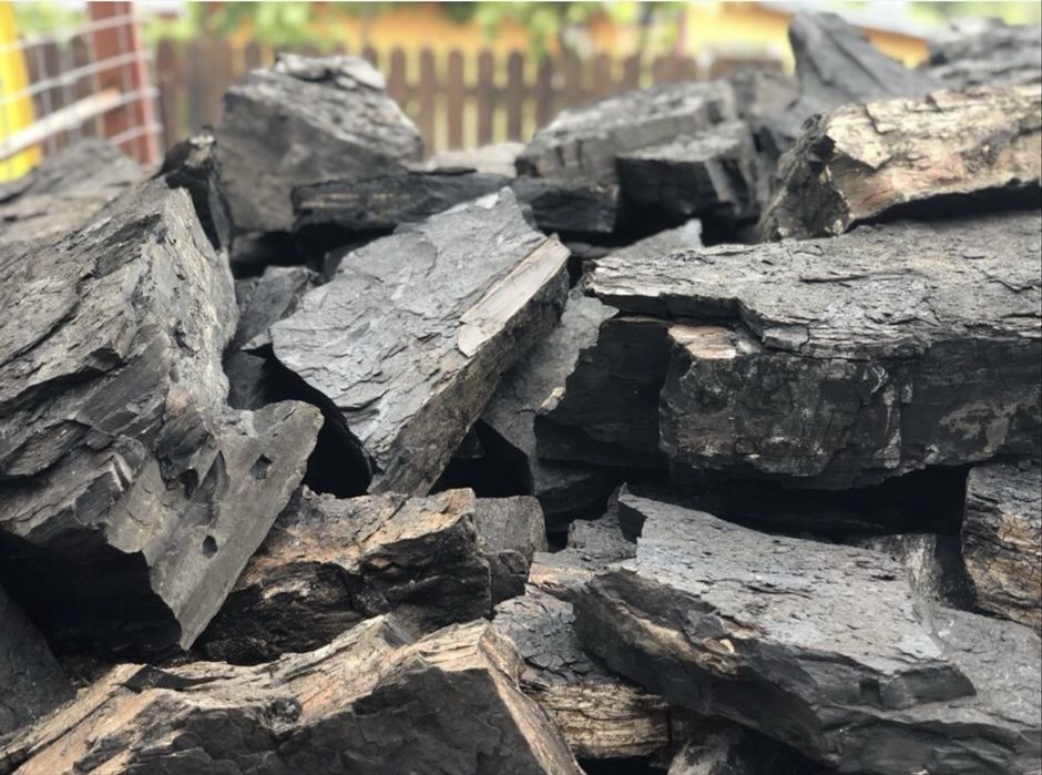 Carbuni Lignit sortat manual fara praf