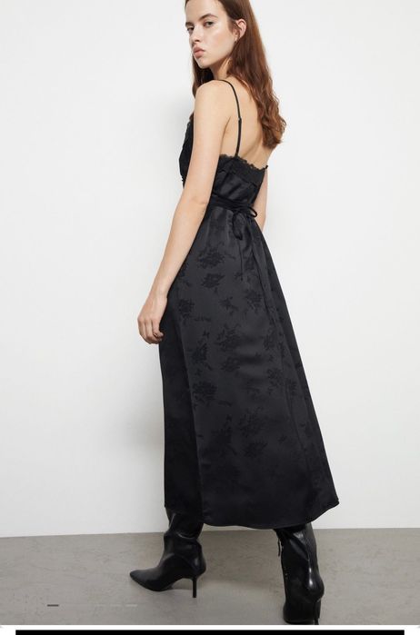 Платье черное Lime