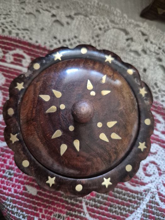 Деревянные аксессуары- шкатулки