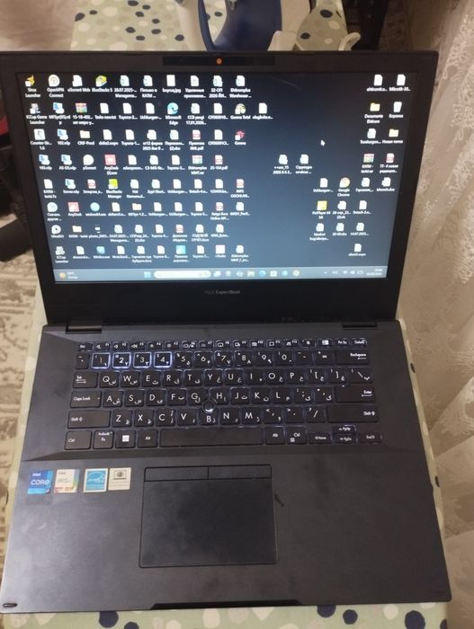 Asus expertbook Core i7-1260p