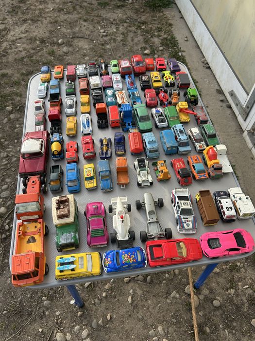 Machete corgi majorete matchbox hot wheels