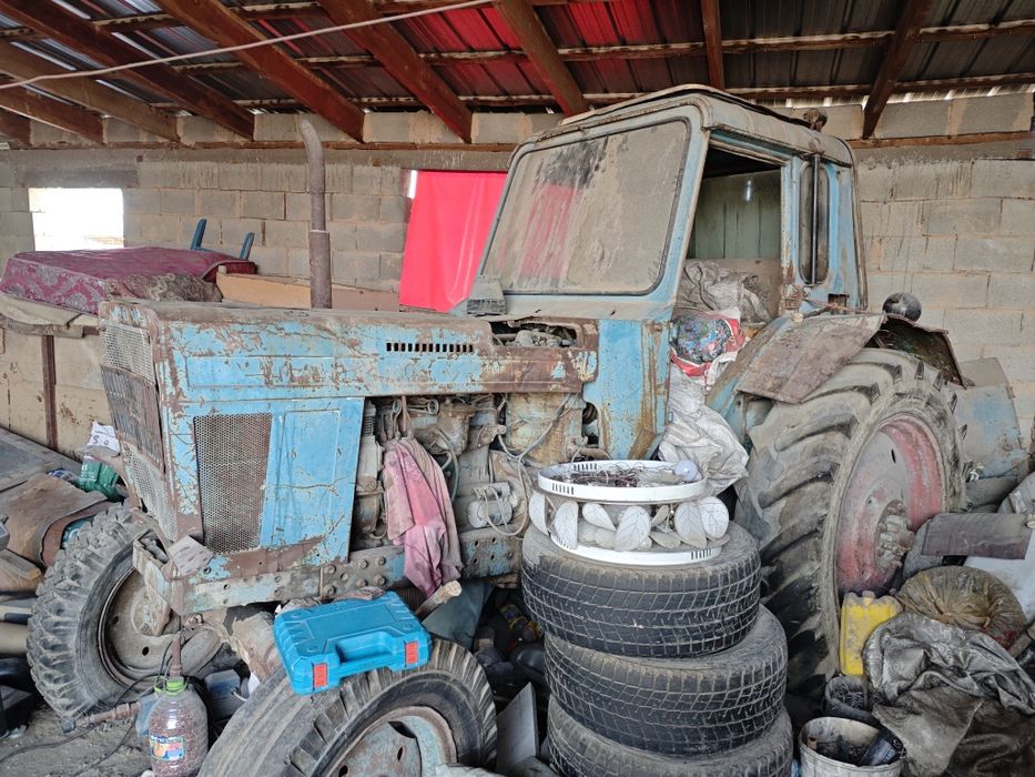 Продам трактор не на ходу