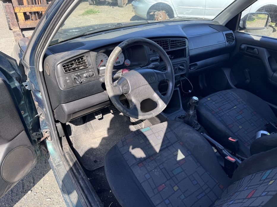 Vw Golf 3 1.6i 75hp 1997г На Части