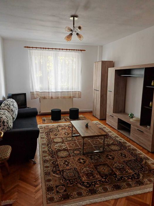Inchirierez apartament 3 camere in Tudor