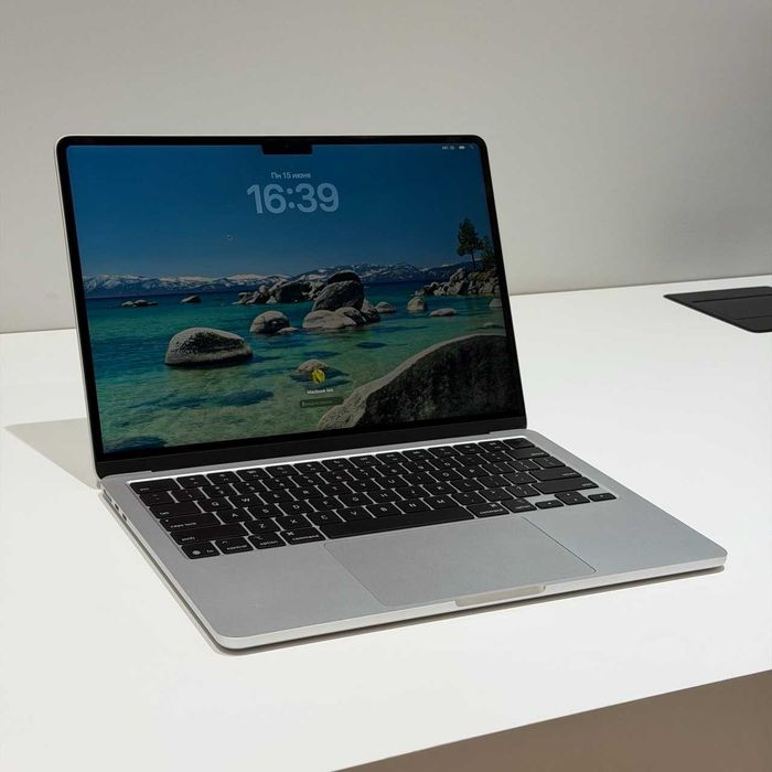 MacBook Air M4 16/256GB 100% 13ta sikl