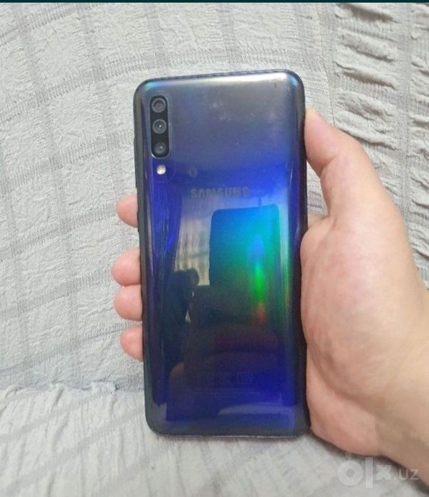 Samsung Galaxy A50 128GB Blue Original Igravoy Holati Yaxwi 4/128GB