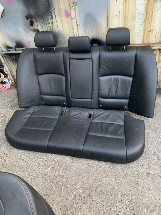 Продаваме кожен черен рекаро салон за бмв ф10 bmw f10.