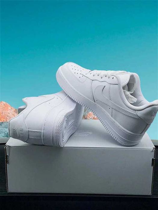 Nike Air Force 1 Low '07 Alb Mărimea 43