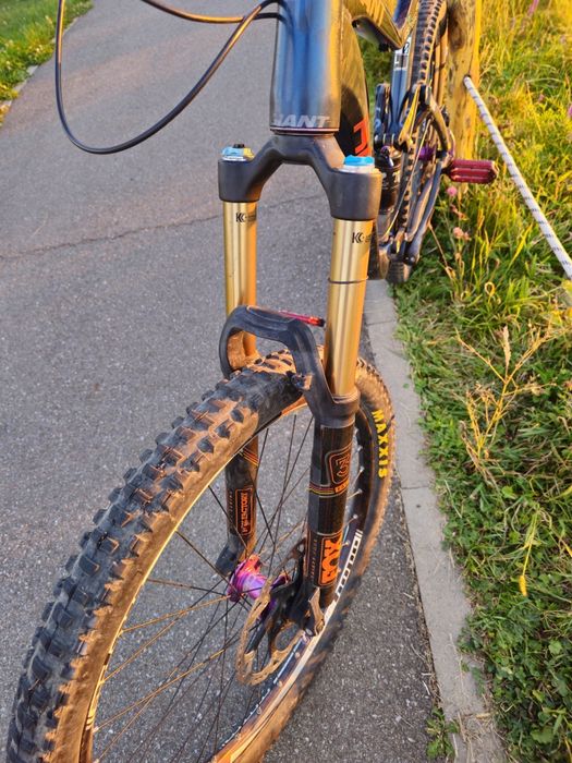 Bicicleta Giant Raign Full Suspension