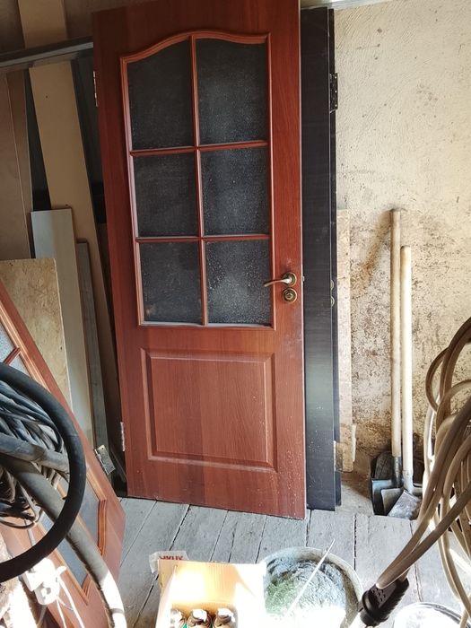 Продам двери межкомнатные