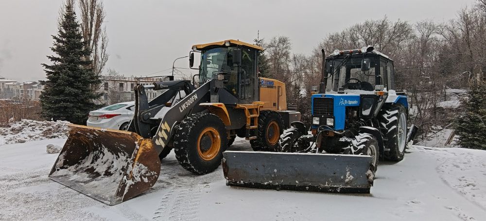 Спецтехники фронта погрузчик, экскаватор,