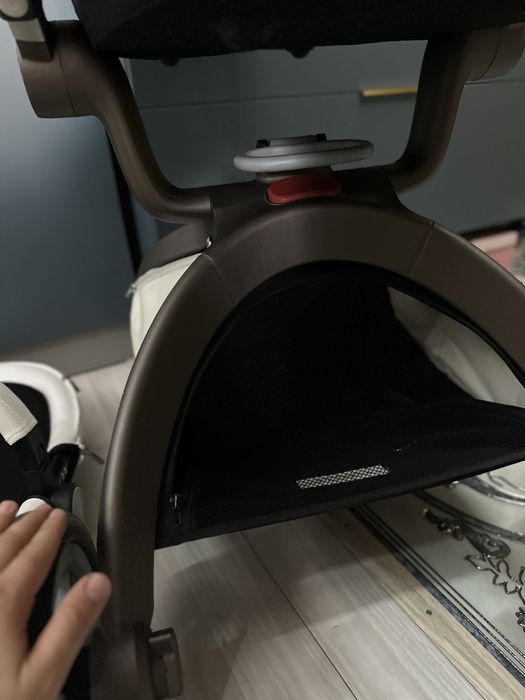 Коляска качественная