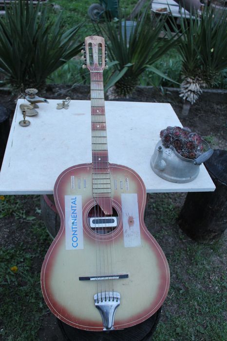 Акустична китара Кремона