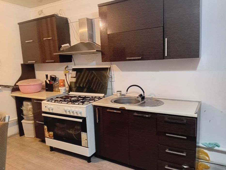Срочно продам кухонный гарнитур