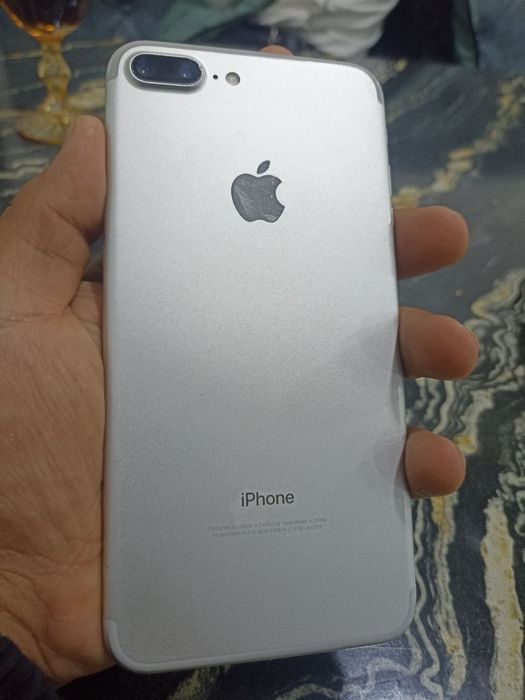 Iphone 7 plus sotiladi