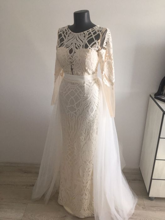 Vand rochie mireasa