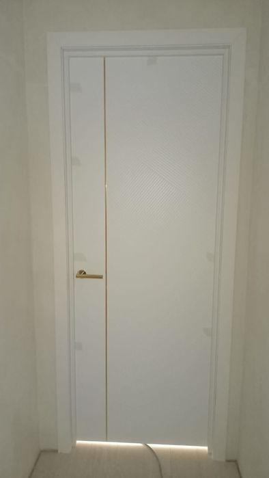 Установка двери и замков