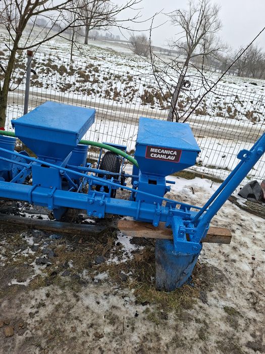 Vând semănătoare SPC6