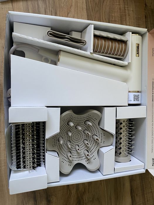 Сешоар Shark SpeedStyle HD334EU сешоар с приставки