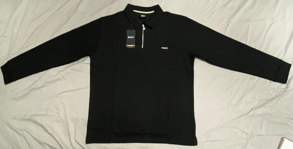 Vând bluza noua de bărbați Boss