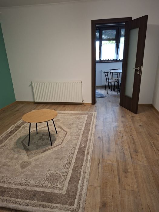 Vand garsoniera zona Burdea