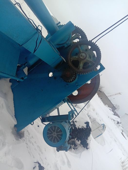 Гильотина электромеханическая