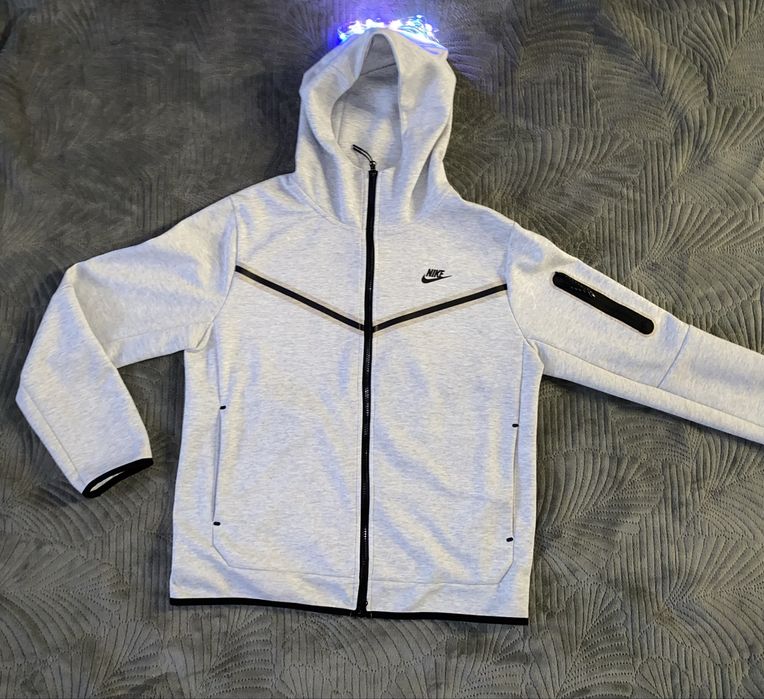 Nike Tech Fleece, серая