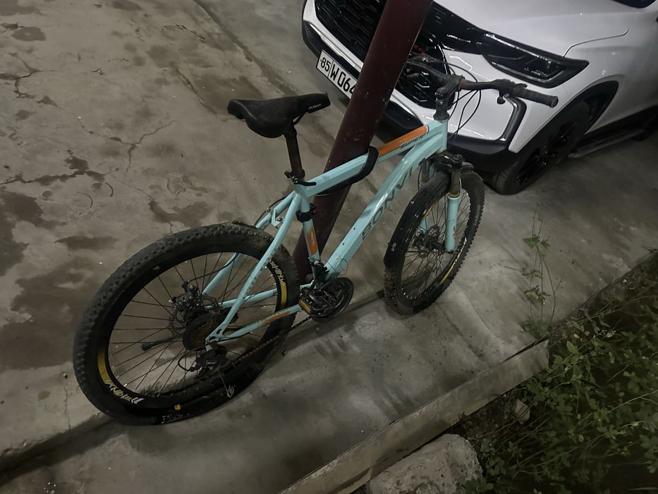 Velik sotiladi velosiped