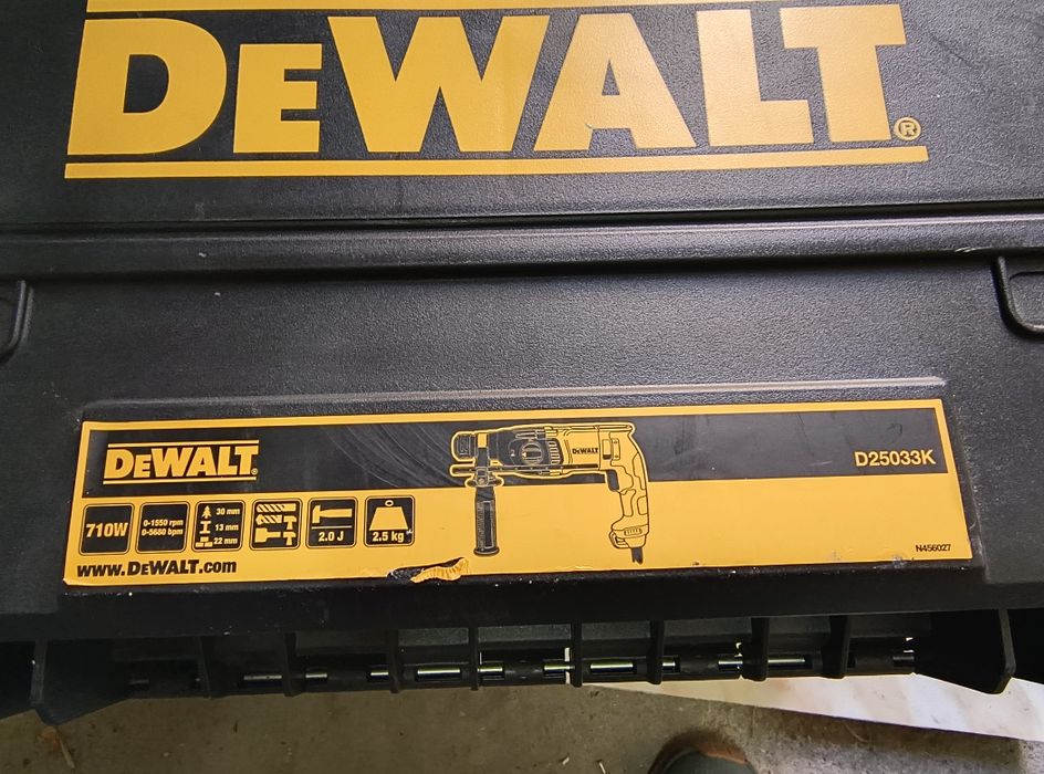 DeWalt куфари за съхранение на инструменти