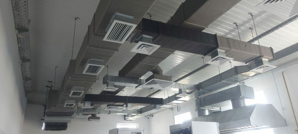 Вентиляция монтаж. Вытяжка