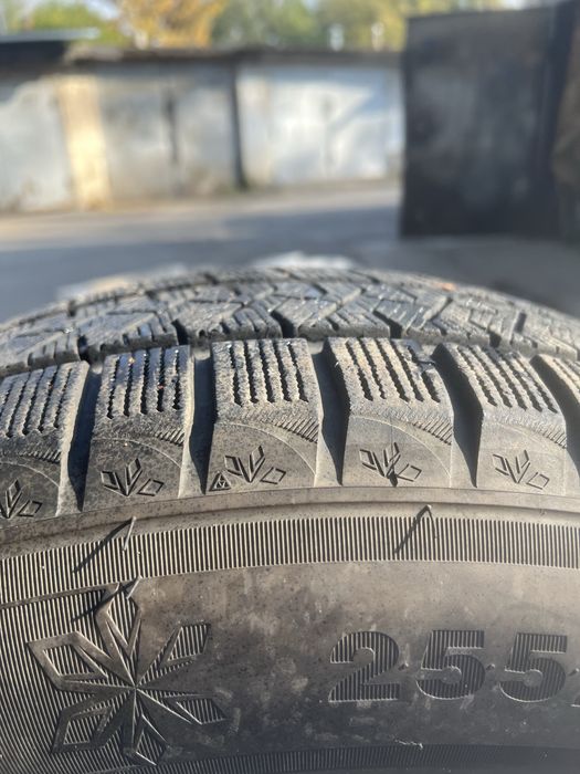 Land Rover +Triangle Snowlink PLO2 255/60R18 112V