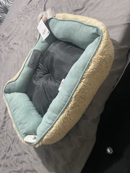 patuț pentru caini !