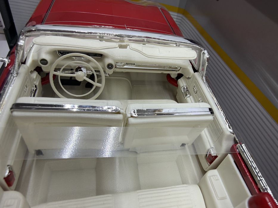 MAISTO Cadillac Eldorado Biarritz an 1959 machetă auto scara 1:18 30cm