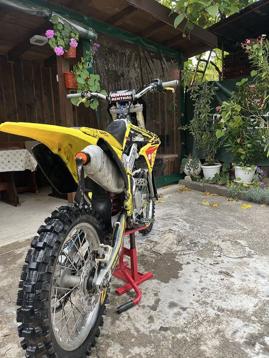 Suzuki rmz 250 2011