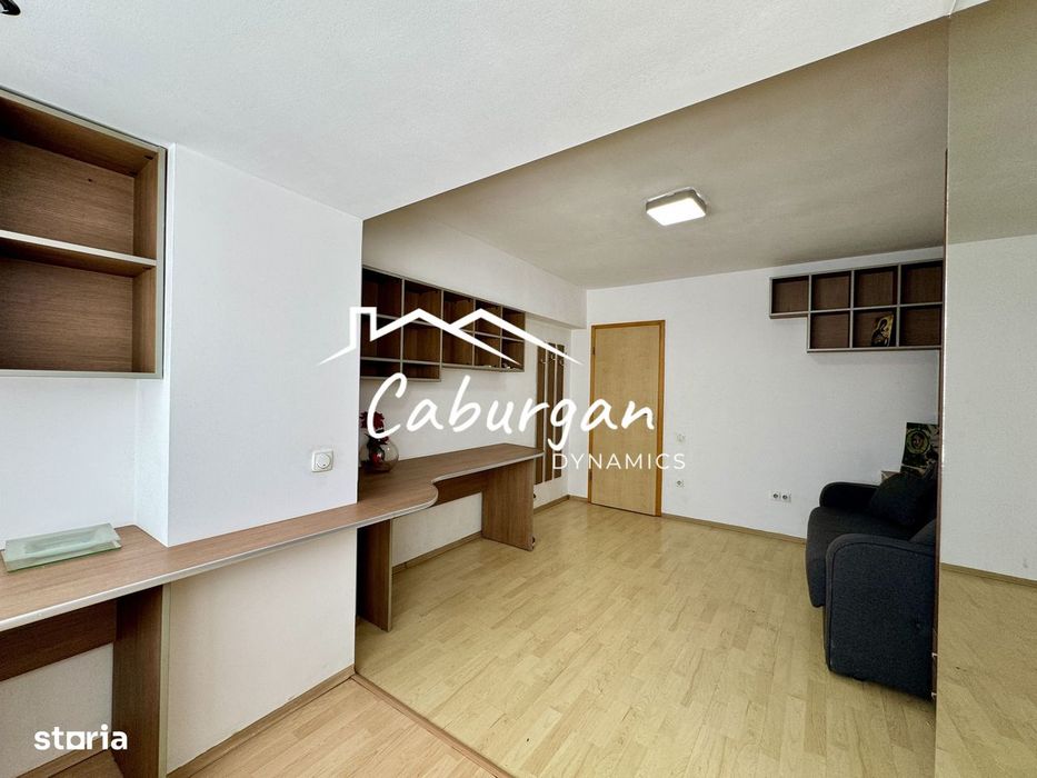Apartament cu 3 camere, 80mp utili + balcoane, etaj 1/4, lift, Centru