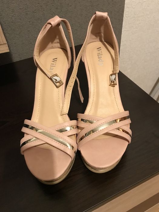 Лот дамски сандали