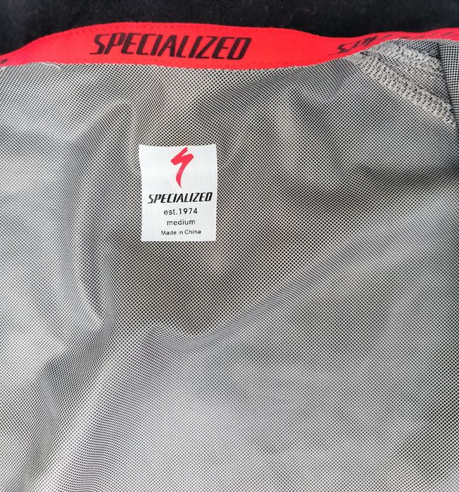 Specialized размер M Мъжко вело яке