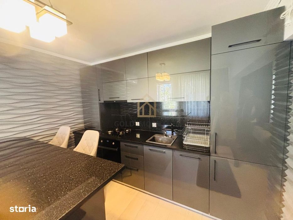 Apartament 3 camere de inchiriat zona Ultracentrala