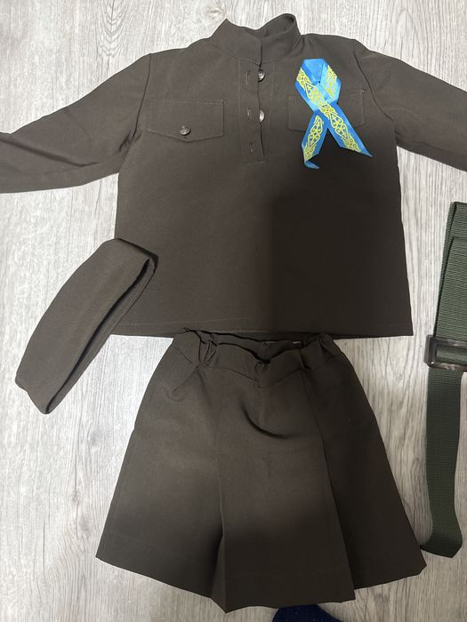 Комтюм на девочку рост 90