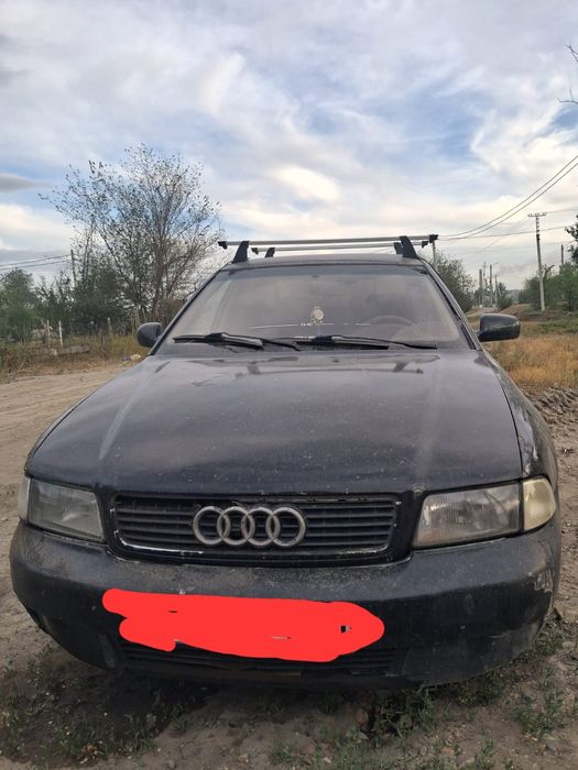 Продам аудиА4 по запчастям