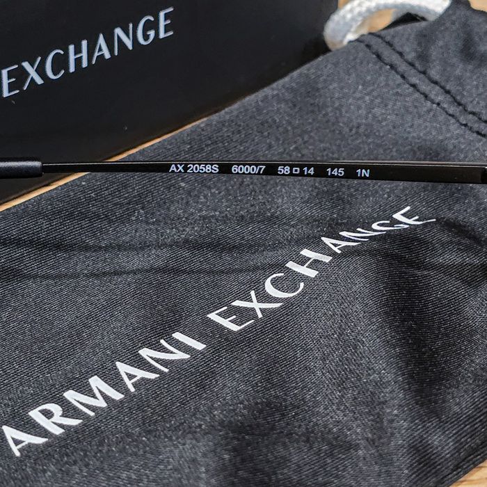 Оригинални слънчеви очила Armani Exchange