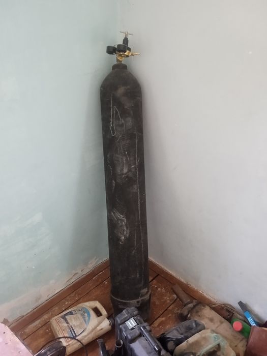 ugli kisli balon to'la gazi bilan