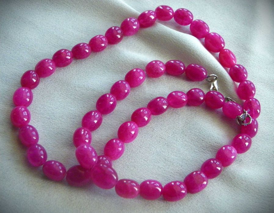 Гердани от изумруди и рубини, Камбоджа