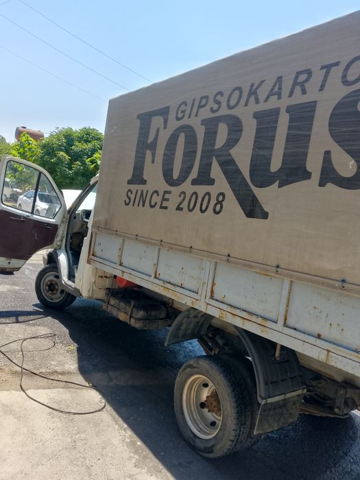 Gazel 2000-yil mator 2410 yaxwi razdatkasi bor karopka yangi